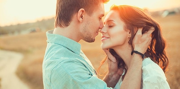 Najčešći razlozi zbog kojih muškarci vezu žele držati u tajnosti
